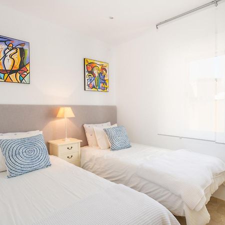 Atico 2 Terrazas Junto Al Mar By Rent Me Daire Estepona Dış mekan fotoğraf