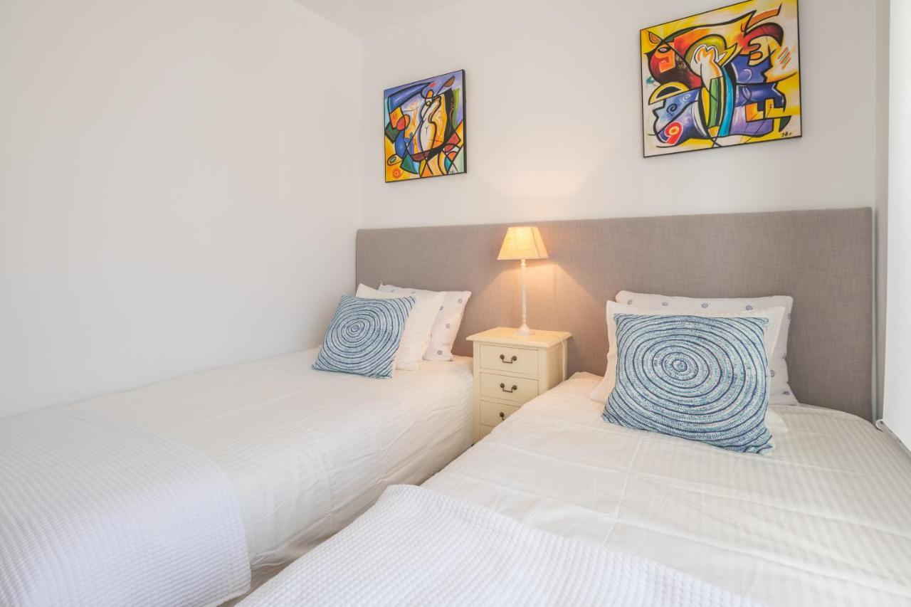 Atico 2 Terrazas Junto Al Mar By Rent Me Daire Estepona Dış mekan fotoğraf
